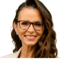 Portrait of Monica Pombo, Helpline Supervisor